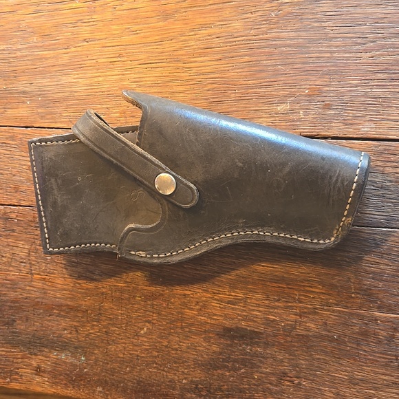 Black Leather Holster - Picture 2 of 6
